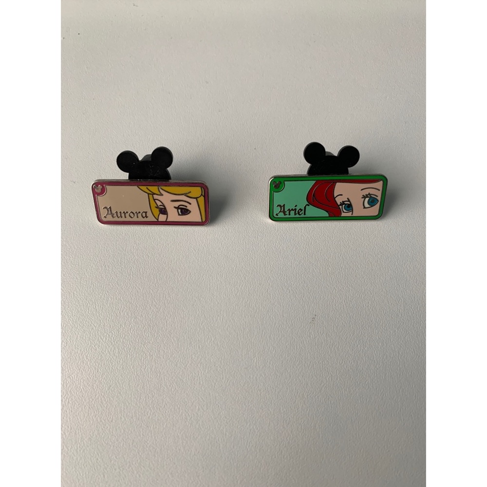 4/$20 DISNEY AURORA AND ARIEL DISNEY PINS